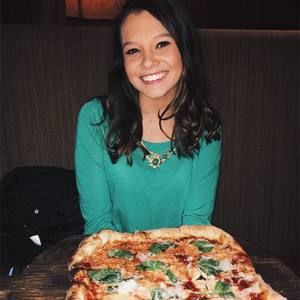 Meet your Posher, Madelaine